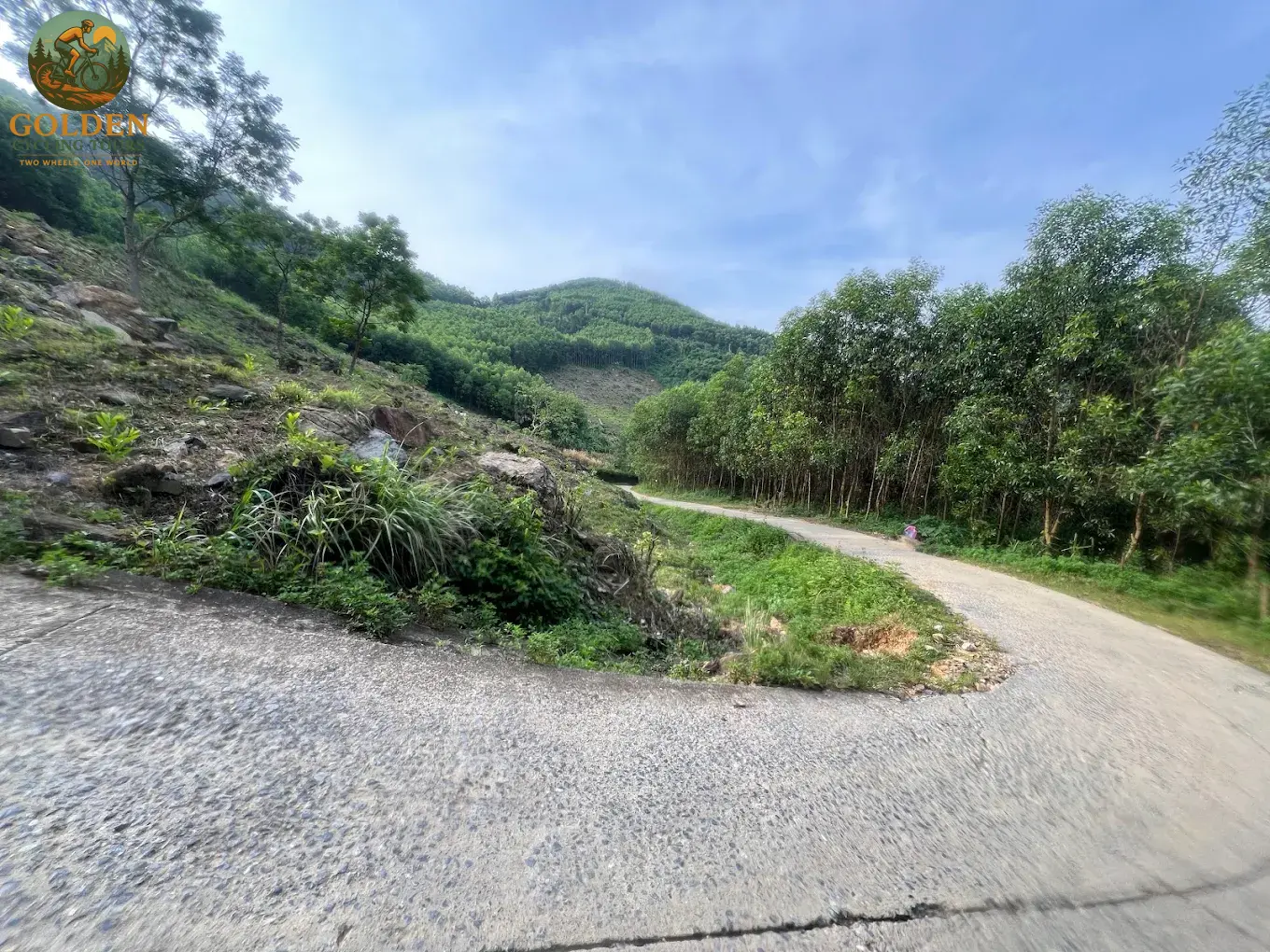 3-Day Thai Nguyen Backroad Cycling Tour: Ban Ten, Tea Hills & Nui Coc